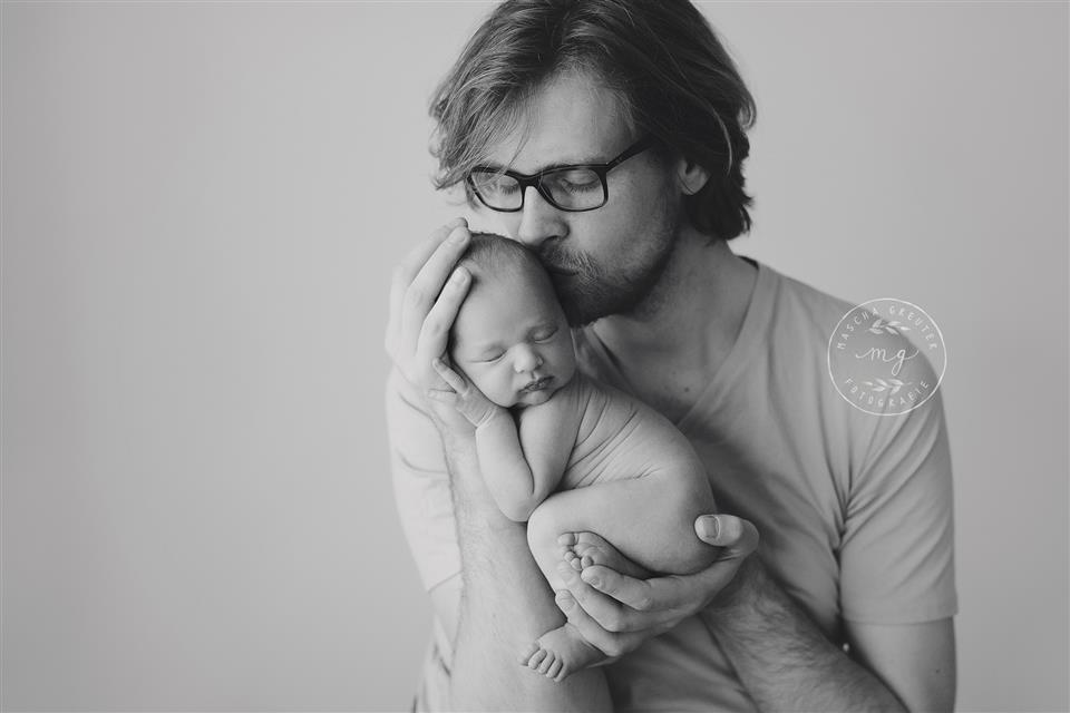 Mascha Greuter was a finalist in Best Newborn Image of June 2017