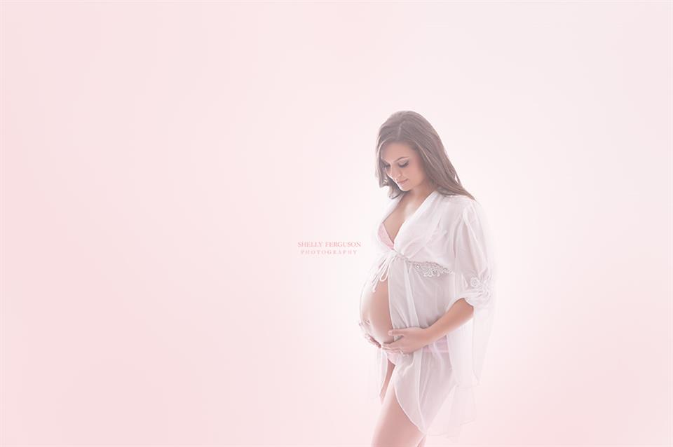 Shelly Ferguson was a finalist in Maternity Gowns at Taopan