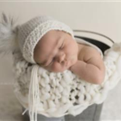 Alicia Foulon Newborn Photographer - profile picture