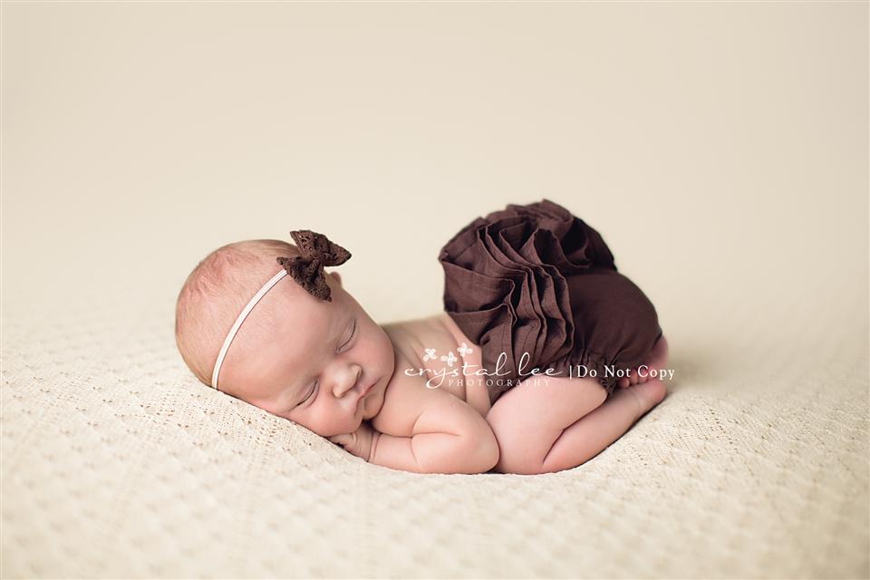 newborn photography community critique photo submitted by Crystal Small - 4 community members set this photo as a favourite image.