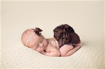 Crystal Small newborn photography