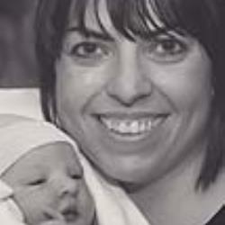 Amy Holdgreve Newborn Photographer - profile picture