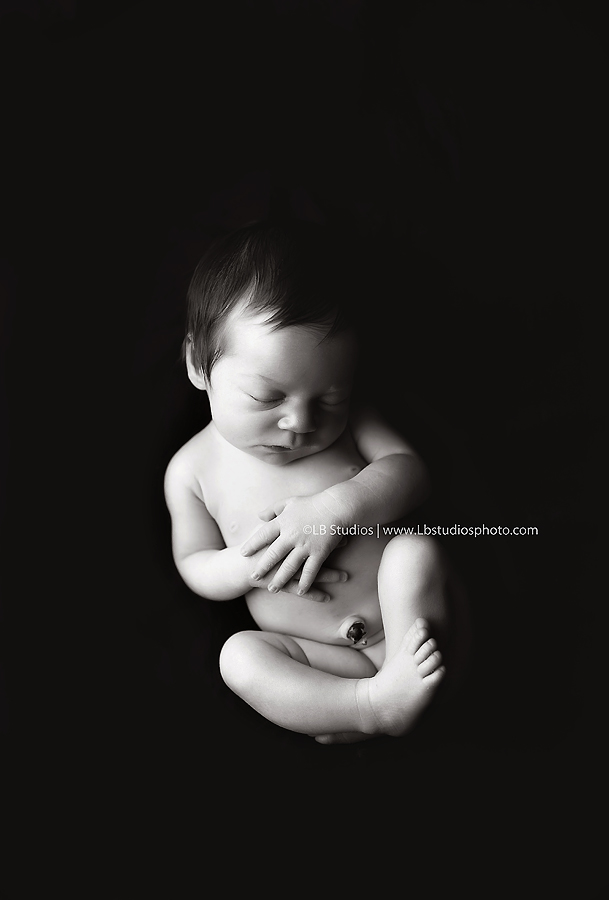 newborn photography community critique photo submitted by lacey barnwell - 4 community members set this photo as a favourite image.