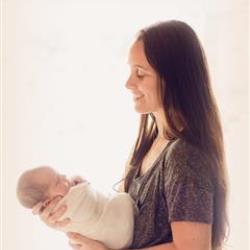 Jess Swenson Newborn Photographer - profile picture