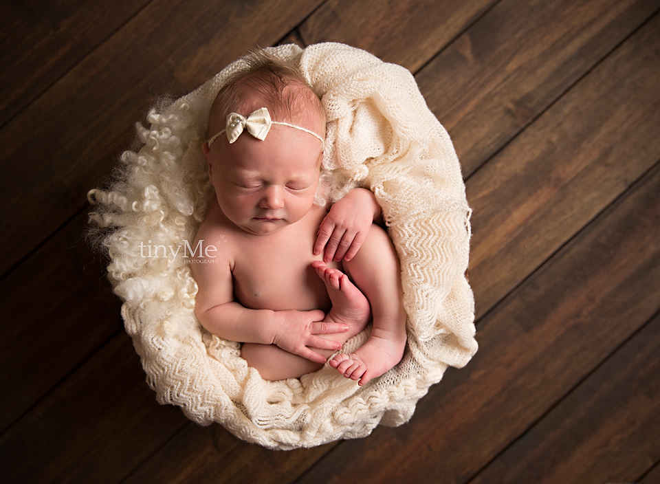 newborn photography community critique photo submitted by Rebecca Cramer - 2 community members set this photo as a favourite image.