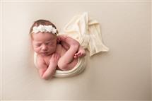 Rebecca Cramer newborn photography