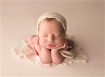 Rebecca Cramer newborn photography