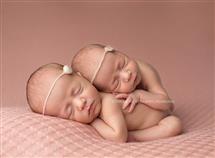 Rebecca Cramer newborn photography