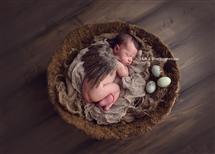 Lisa Digeso newborn photography