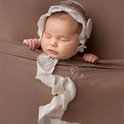 Mandy Kivisto Newborn Photographer - profile picture