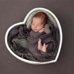 Kinder Studio Newborn Photographer - profile picture