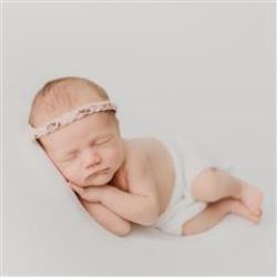 Tristan Quigley Newborn Photographer - profile picture