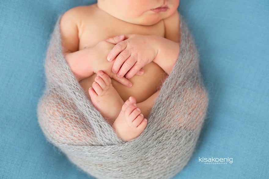 newborn photography community critique photo submitted by Kisa Koenig - 4 community members set this photo as a favourite image.