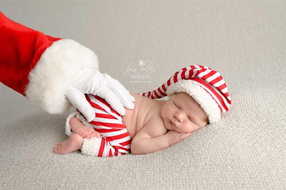 newborn photography community critique photo submitted by Lynn Fulton - 4 community members set this photo as a favourite image.