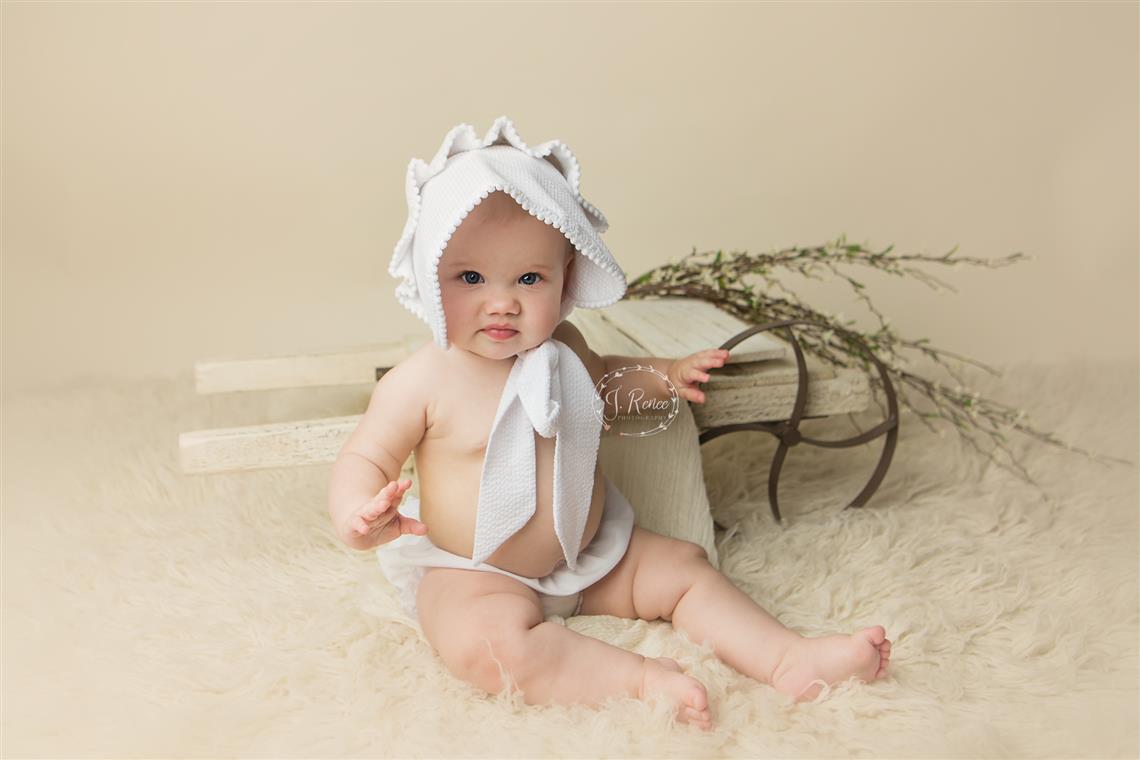 newborn photography community critique photo submitted by Jennifer Suggs - 3 community members set this photo as a favourite image.