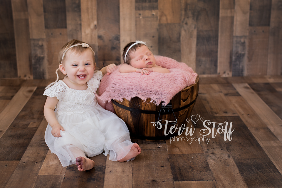 newborn photography community critique photo submitted by Terri Stoff - 1 community members set this photo as a favourite image.