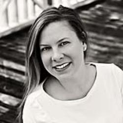 Jennifer Welch Newborn Photographer - profile picture