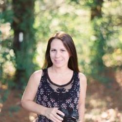 danielle stone Newborn Photographer - profile picture