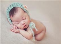 Toni Elmer newborn photography
