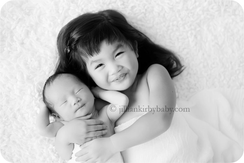 newborn photography community critique photo submitted by Jillian Kirby - 5 community members set this photo as a favourite image.