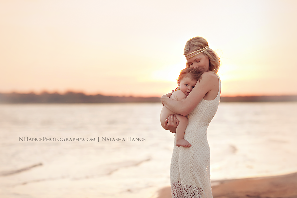 newborn photography community critique photo submitted by Natasha Hance - 4 community members set this photo as a favourite image.