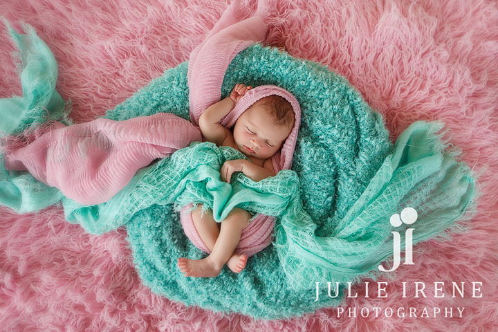 newborn photography community critique photo submitted by Julie Boucher - 5 community members set this photo as a favourite image.