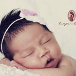 Sarah Sarfraz Newborn Photographer - profile picture