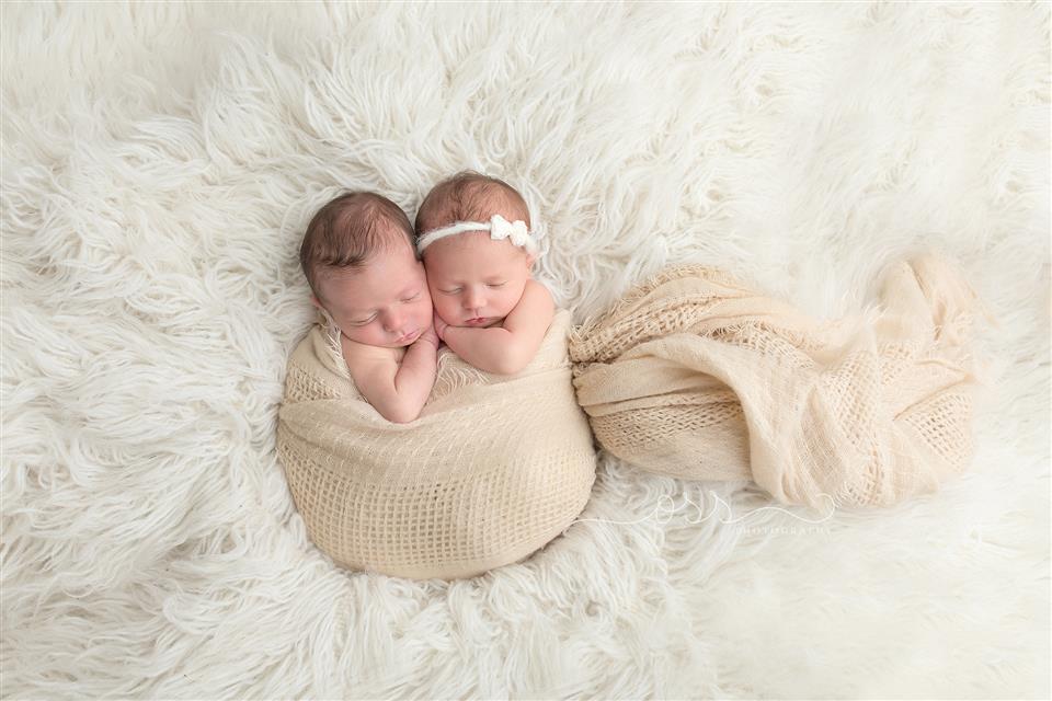 newborn photography community critique photo submitted by Maxine McLellan - 3 community members set this photo as a favourite image.