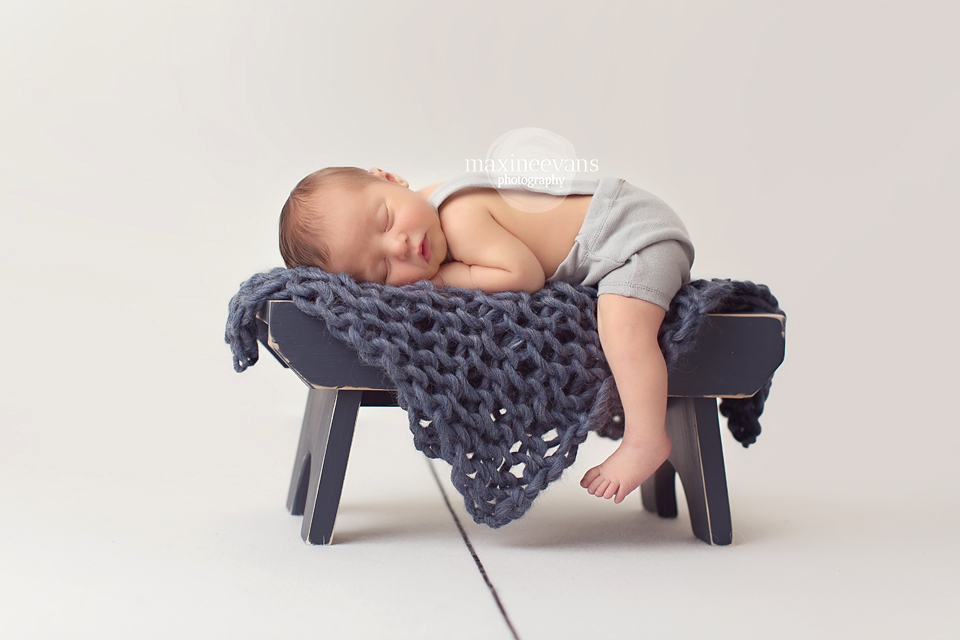 newborn photography community critique photo submitted by Maxine Evans - 4 community members set this photo as a favourite image.