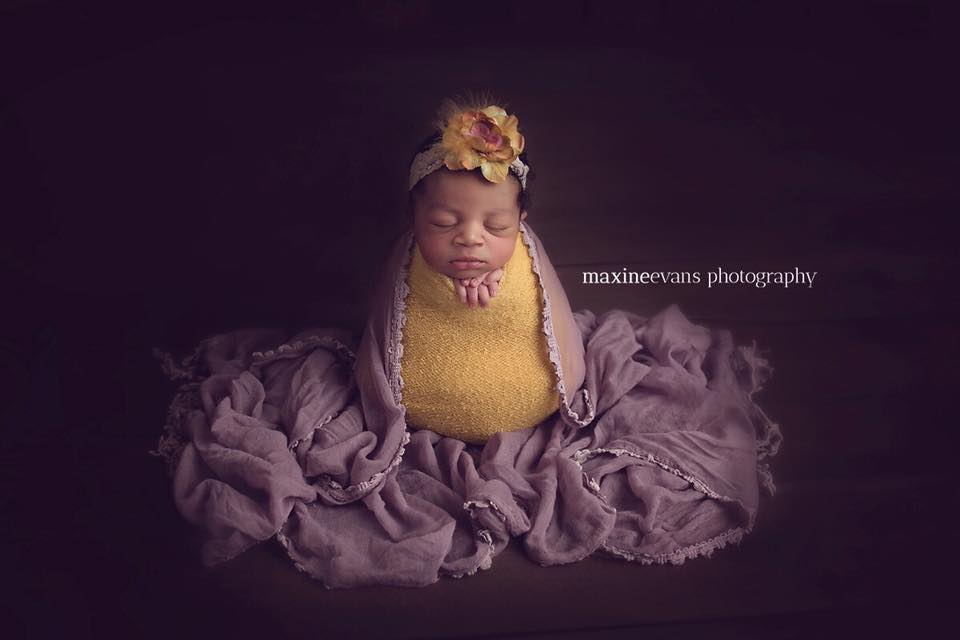 newborn photography community critique photo submitted by Maxine Evans - 3 community members set this photo as a favourite image.