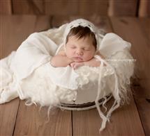 Maxine Evans newborn photography