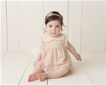 Maxine Evans newborn photography