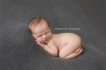 Maxine Evans newborn photography