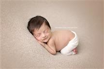 Maxine Evans newborn photography