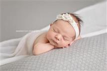 Maxine Evans newborn photography