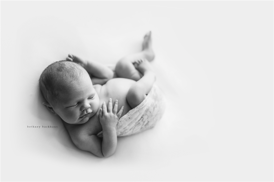 newborn photography community critique photo submitted by Bethney Backhaus - 4 community members set this photo as a favourite image.