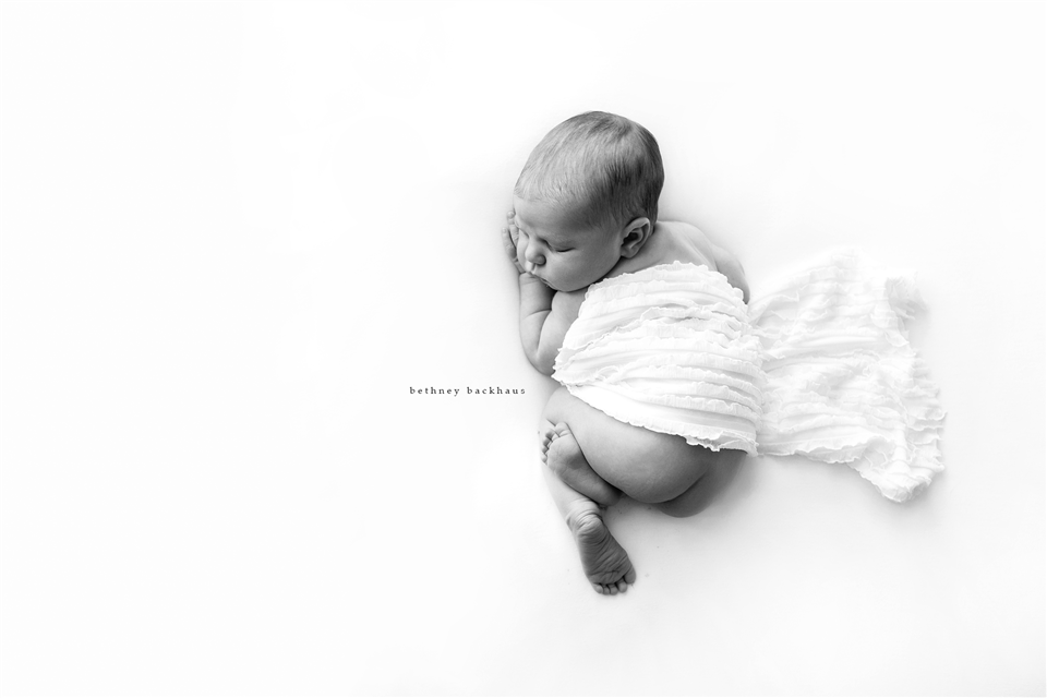 newborn photography community critique photo submitted by Bethney Backhaus - 5 community members set this photo as a favourite image.