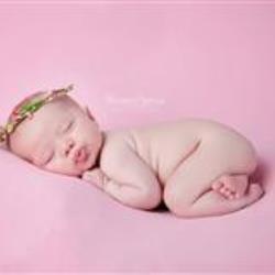 Shawna Pearce Newborn Photographer - profile picture