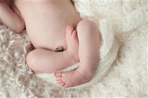 Nikki Martin newborn photography