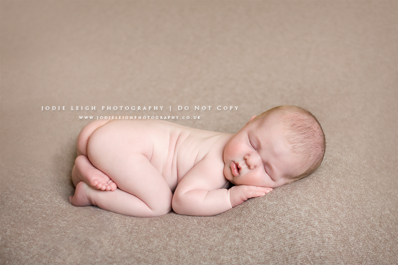 newborn photography community critique photo submitted by Jodie Drake - 3 community members set this photo as a favourite image.