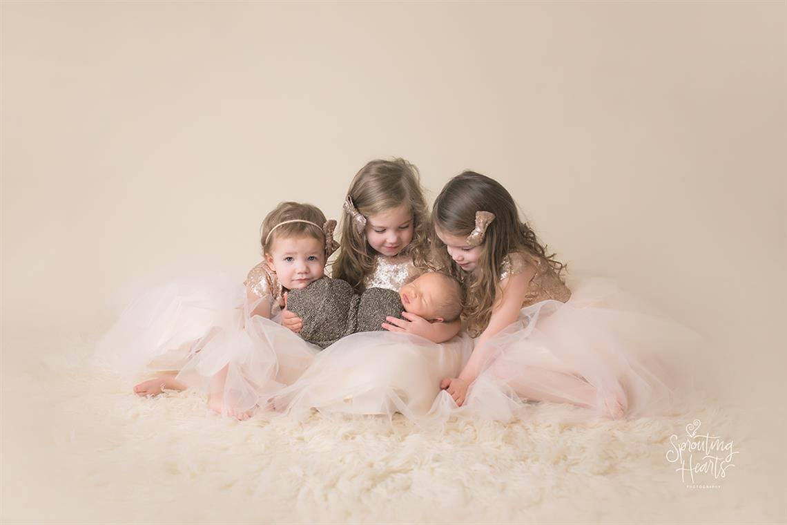 newborn photography community critique photo submitted by Jill Geisler - 5 community members set this photo as a favourite image.