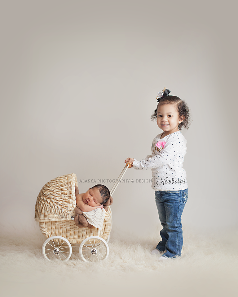 newborn photography community critique photo submitted by Britany Denoncour - 4 community members set this photo as a favourite image.