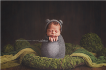 Britany Denoncour newborn photography