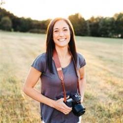 Christina Moeller Newborn Photographer - profile picture