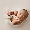 newborn photographer Christina Moeller