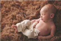Amy Guenther newborn photography