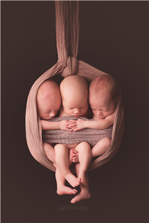 Amy Guenther newborn photography