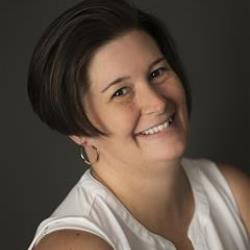 Lori Roberts Newborn Photographer - profile picture