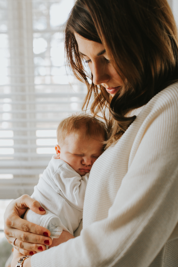 newborn photography community critique photo submitted by Kala Rath - 2 community members set this photo as a favourite image.