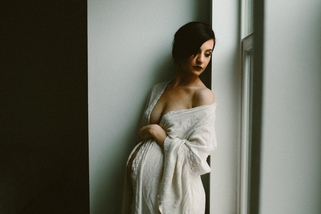 newborn photography community critique photo submitted by Kala Rath - 3 community members set this photo as a favourite image.